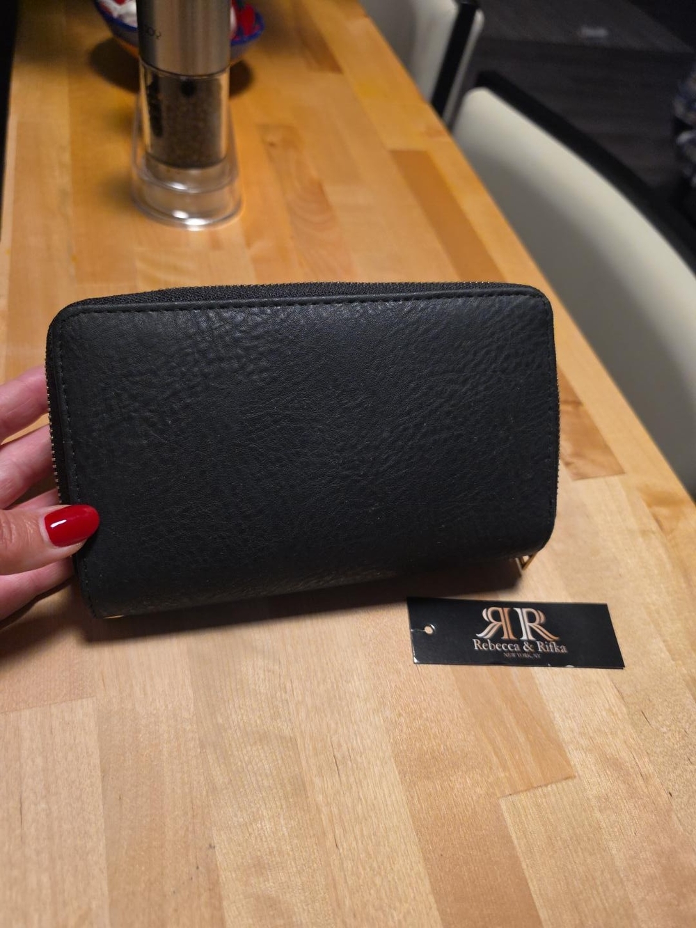NWT Rebecca & Rifka Black Double Zip-Around Clutch